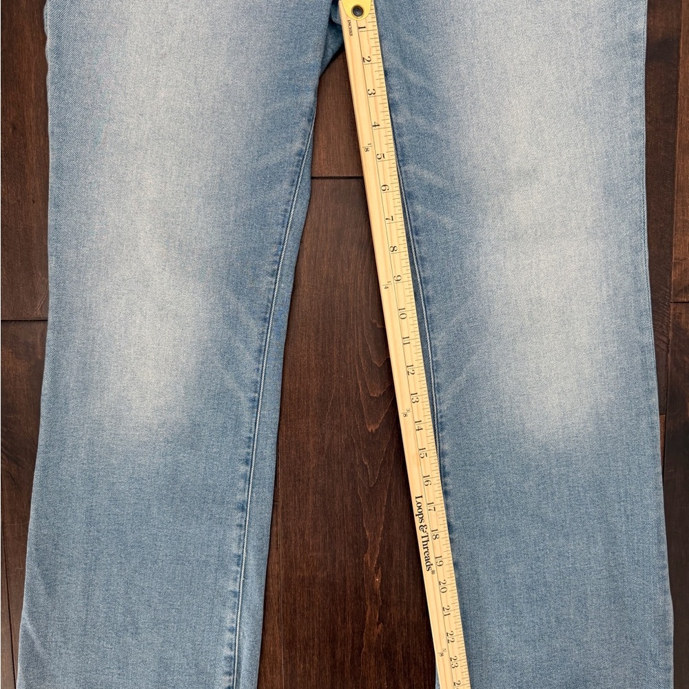 Madewell Mid-Rise Kick Out Jeans Size 30 Light Wash Raw Hem Ankle - Picture 10 of 15